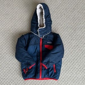 Patagonia Boys 3T reversible Tribbles jacket in Stone Blue